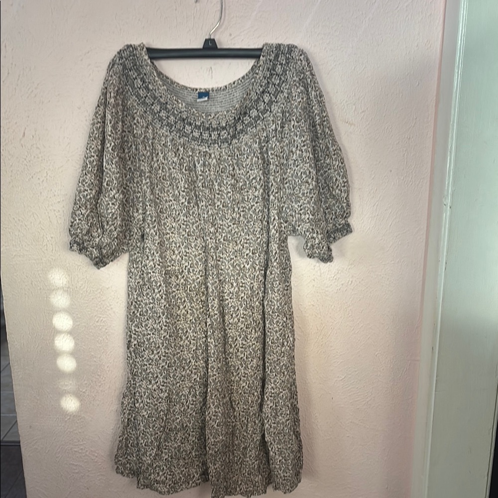 Old Navy Black and White Puff Sleeve Midi Sundress